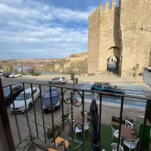Apartment The Bridge House Of, Toledo