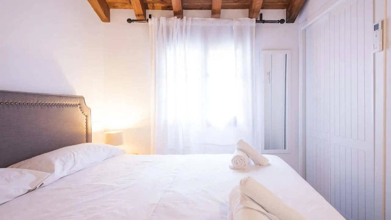 Virgen Blanca - Apartamentos Aloha Toledo