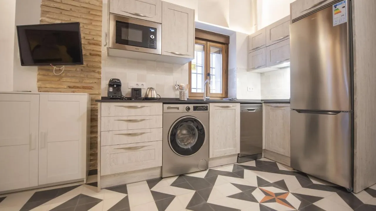 Virgen Blanca - Apartamentos Aloha Toledo 0*,